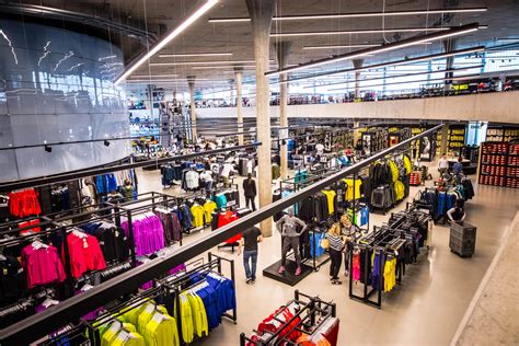 adidas sample sale herzogenaurach